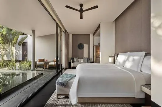 Three Bedroom Lagoon Pool Villa	