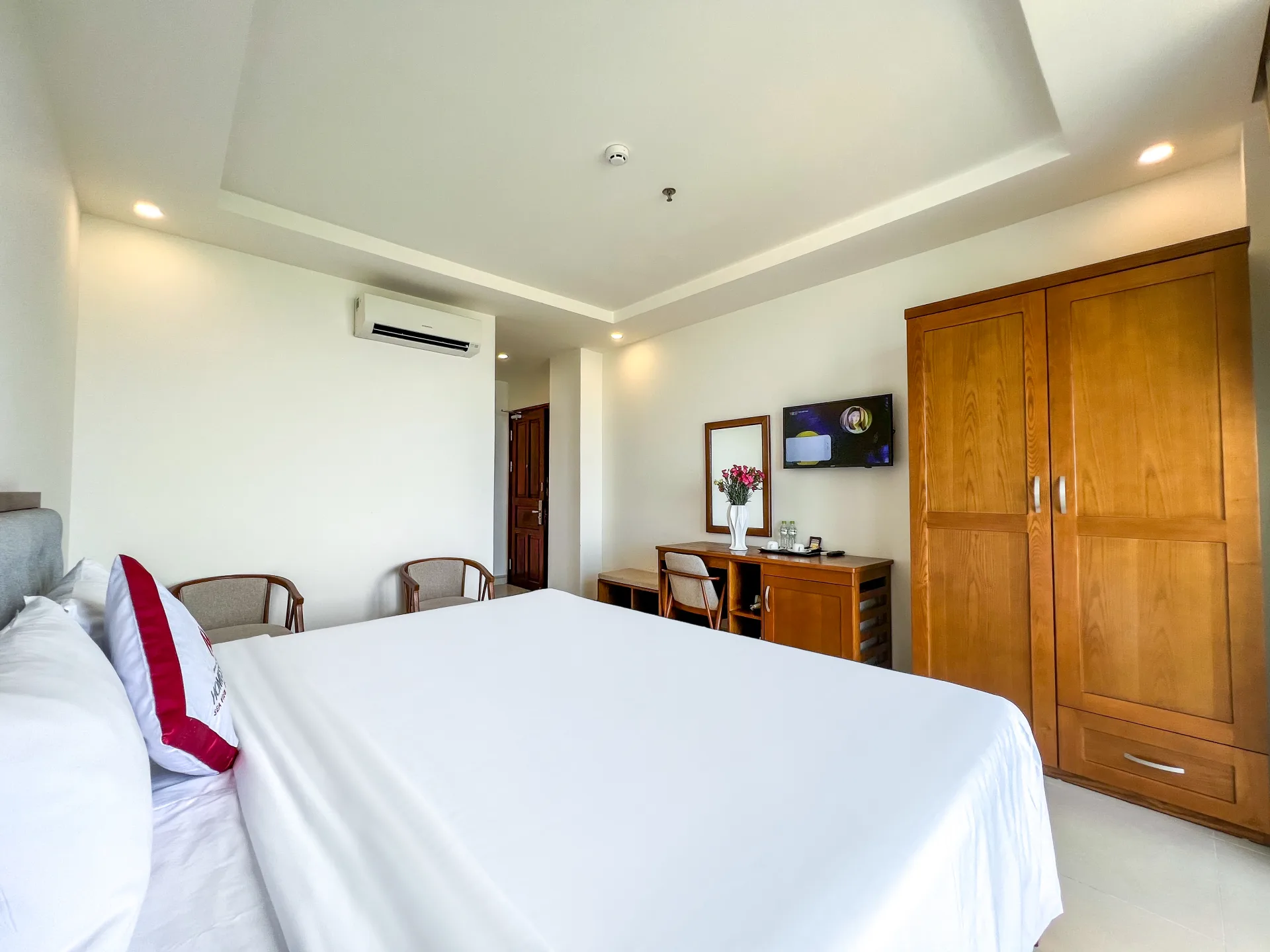 Deluxe Double Seaview