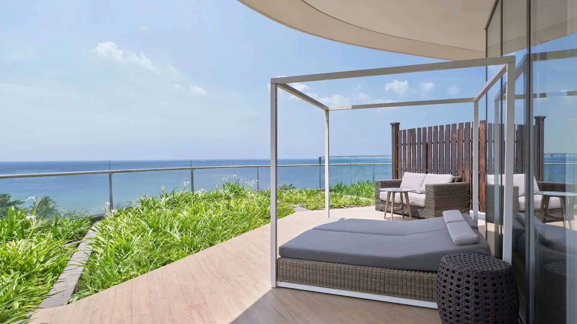 Junior Suite Ocean View Balcony