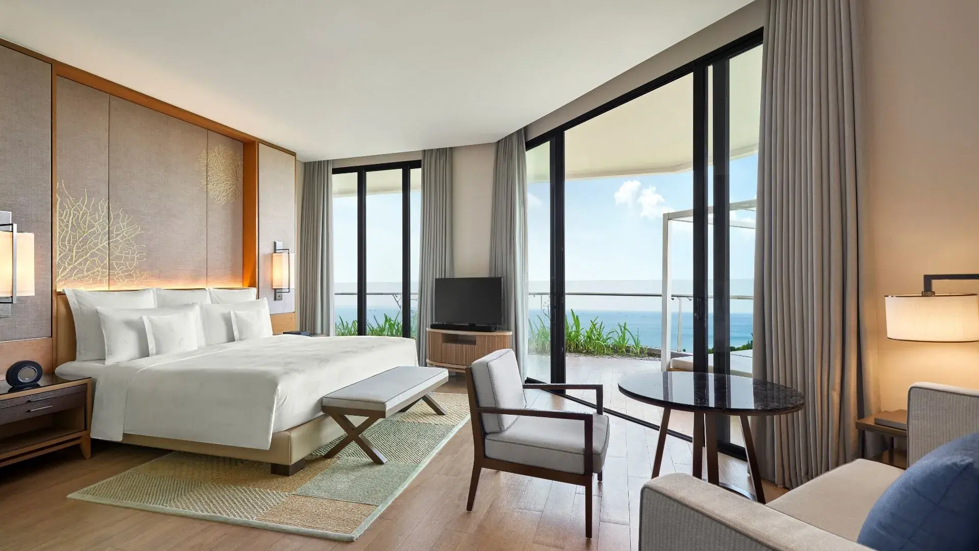 One Bedroom Penthouse Club Lounge Access Ocean View