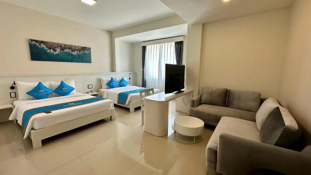 Deluxe Family Room