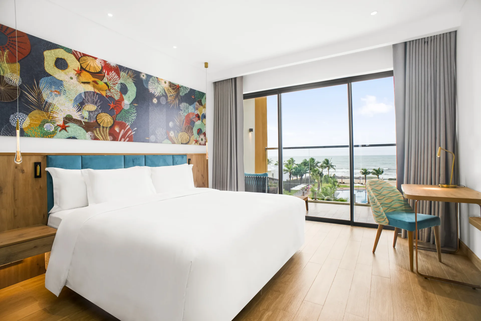 Classic Sea View – King / Twin