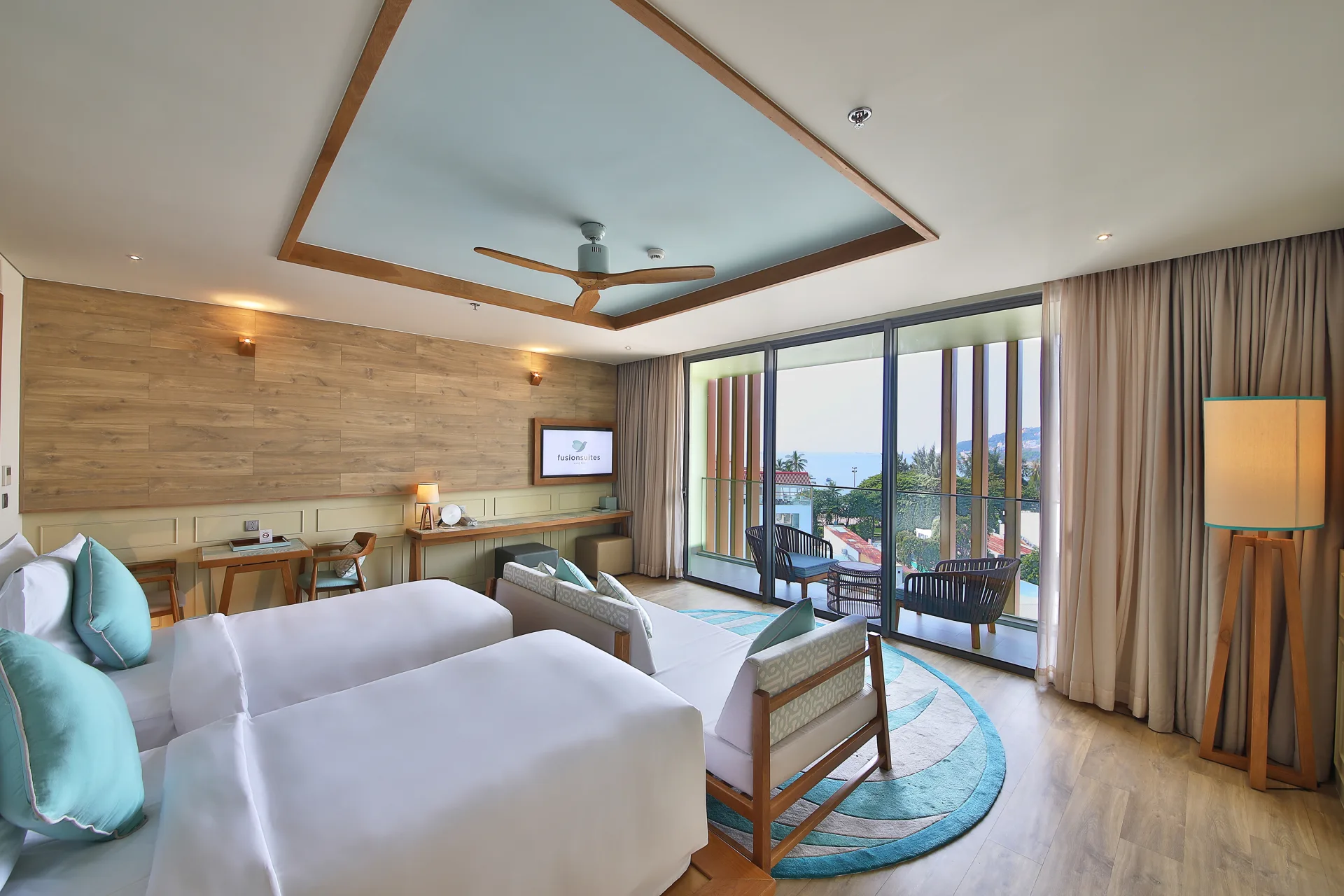 Suite Partial Ocean View Balcony