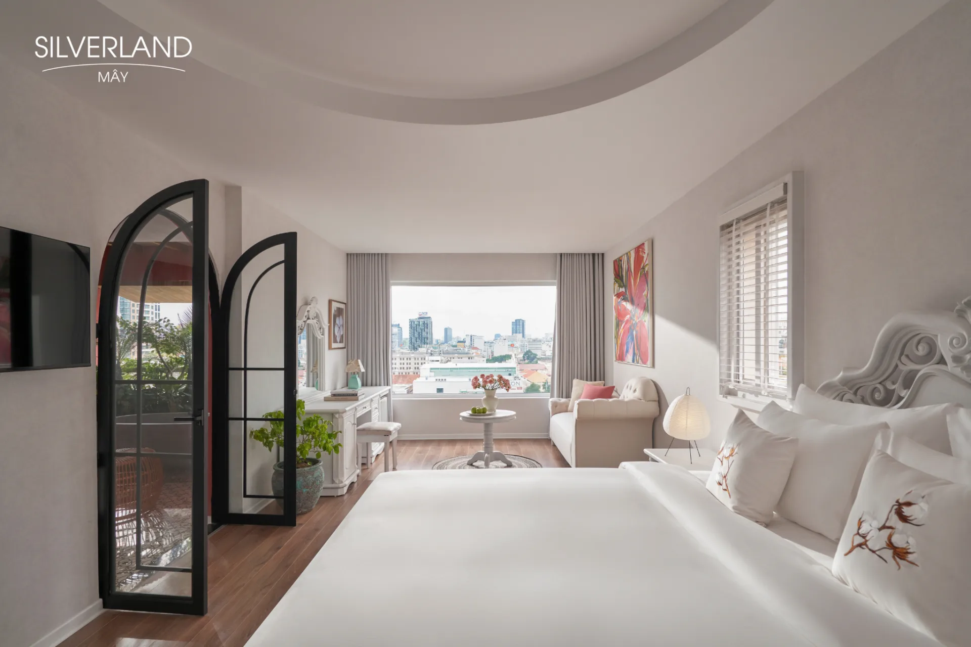 THE SUITE  60m2, City view 