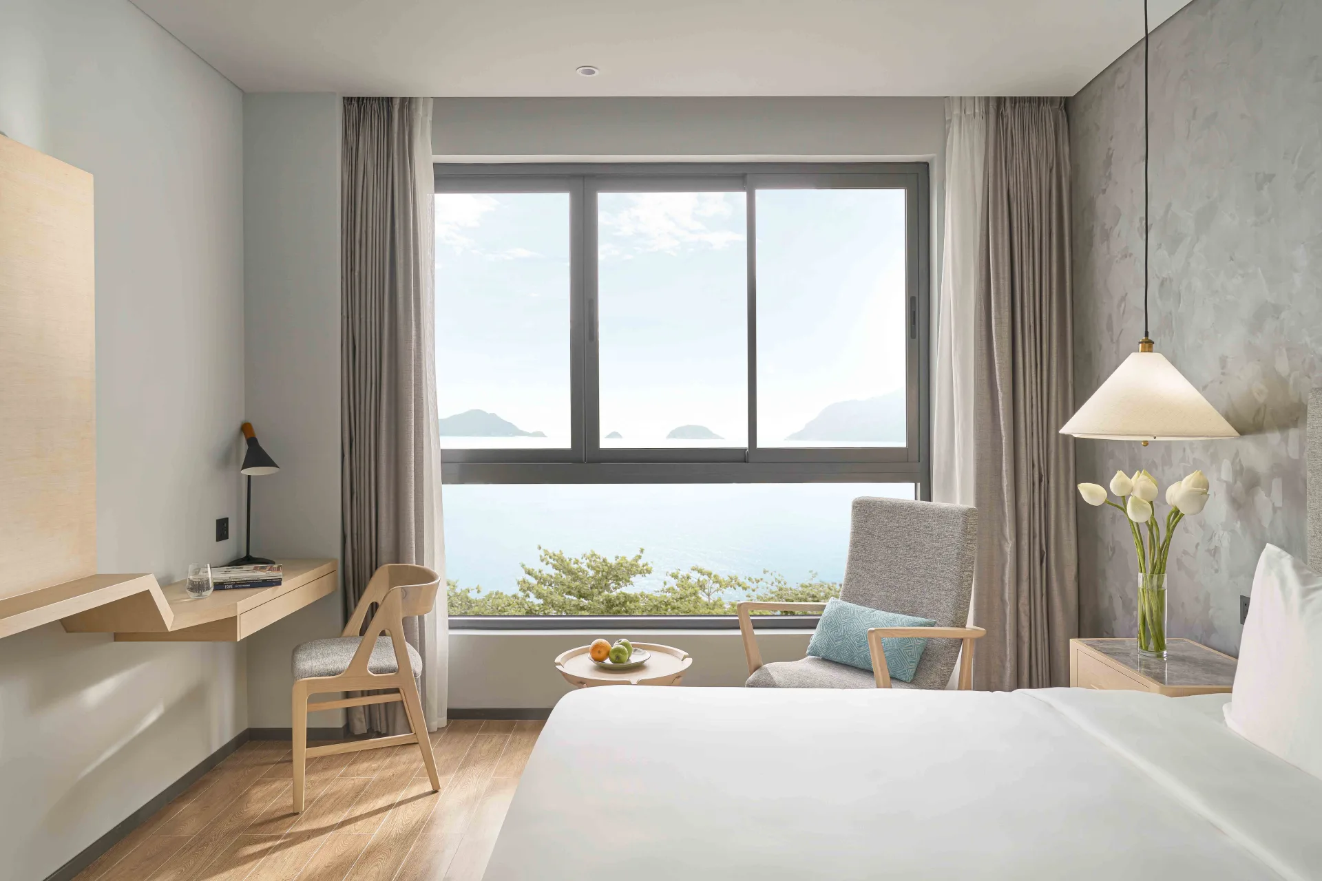 Deluxe Ocean View (King/ Twin)