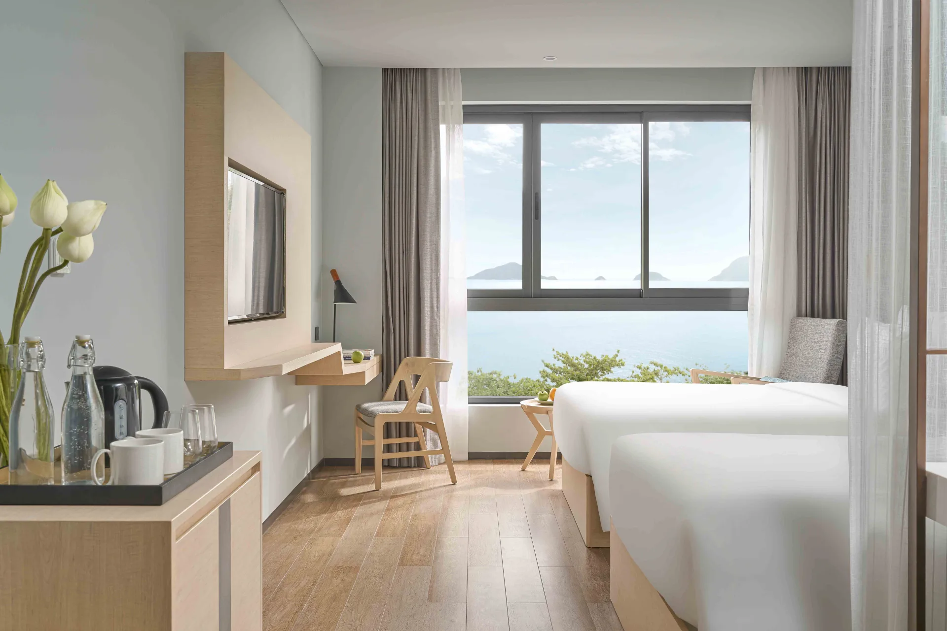 Deluxe Ocean View (King/ Twin)