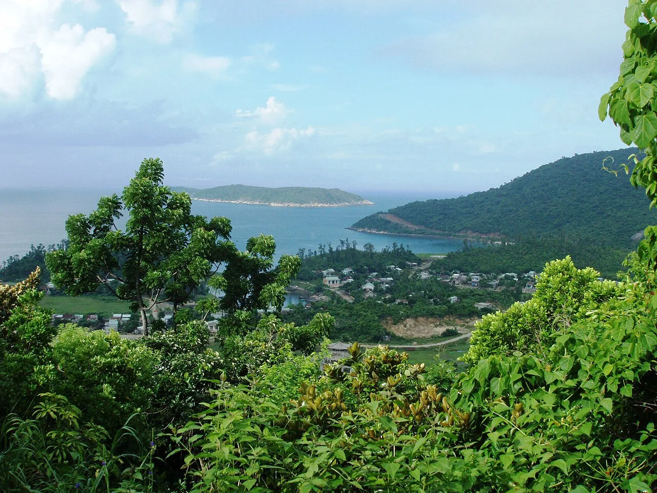 Day 2: Cu Lao Cham Island or Than Tai Hot Springs Park