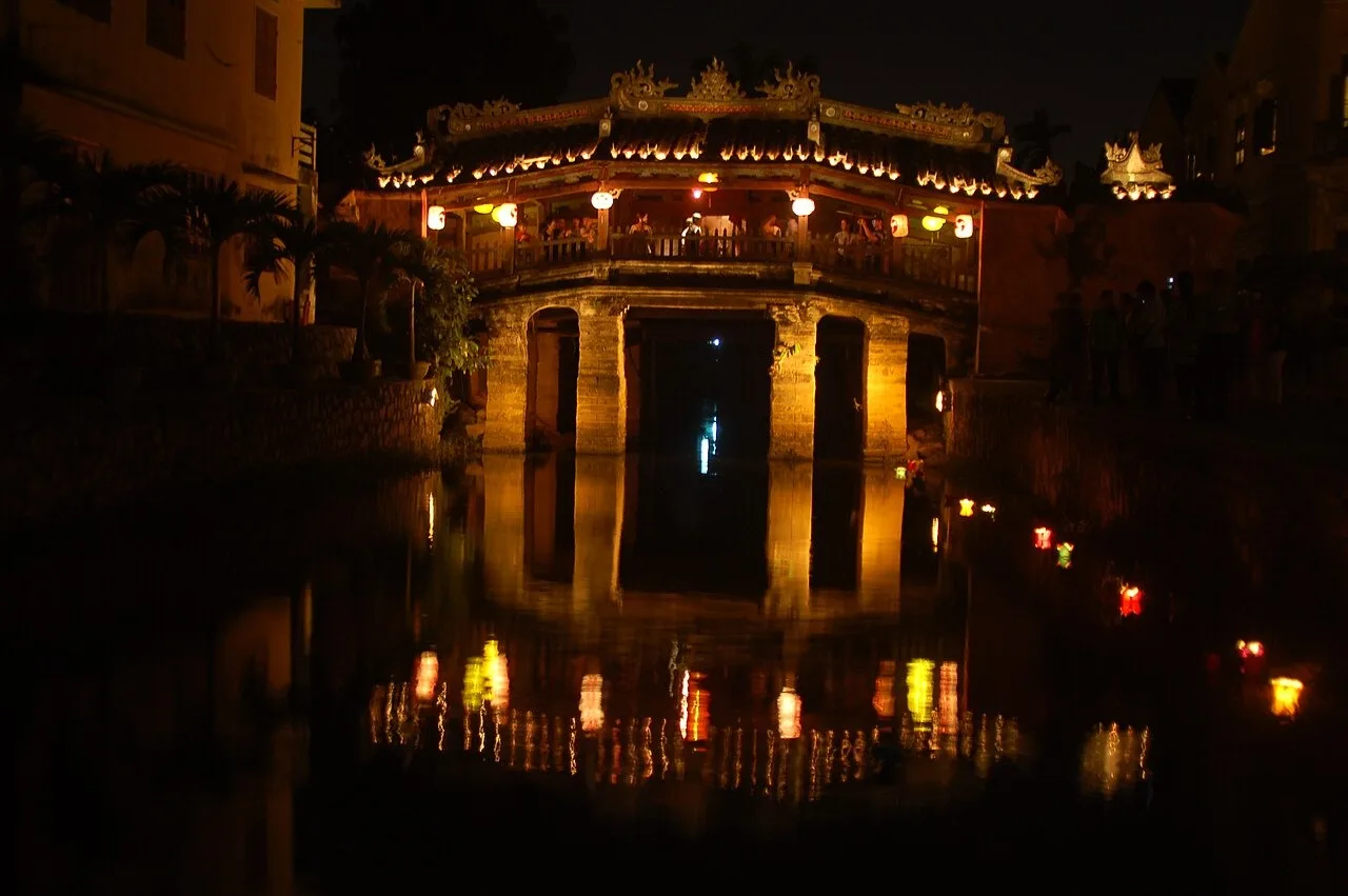 Day 1: Ho Chi Minh City – Da Nang – Son Tra – Marble Mountains – Hoi An