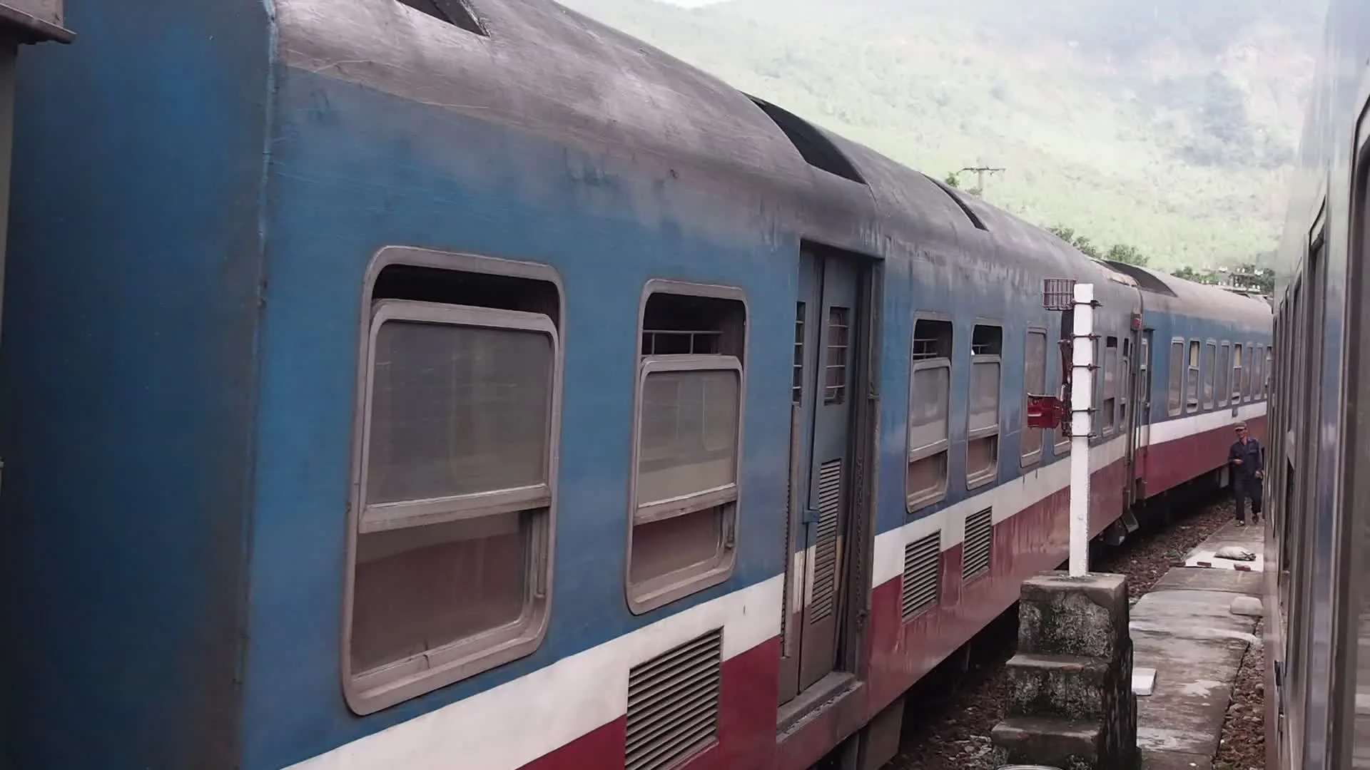 Day 3: Da Nang – Heritage Train – Hai Van Pass – Lang Co – Hue