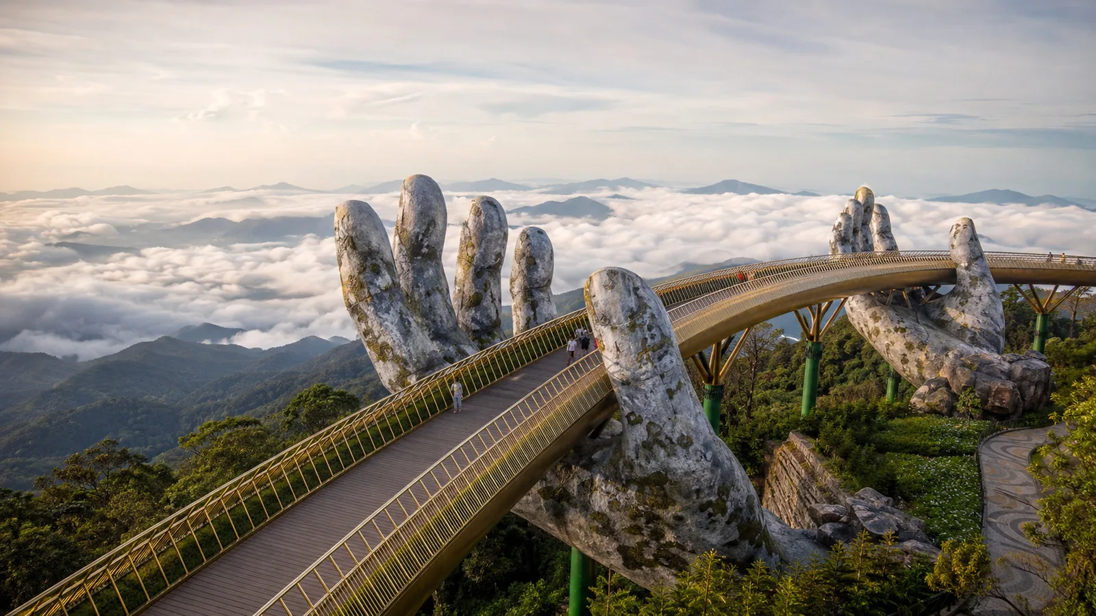 Day 4: Ba Na Hills or Free Time in Da Nang – Hanoi