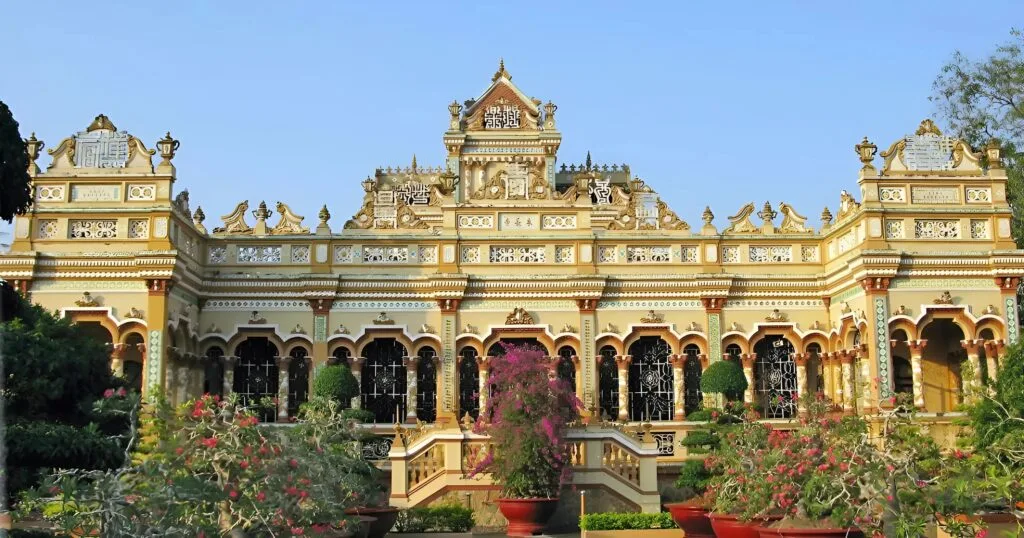 My Tho – Ben Tre Full-Day Tour from Ho Chi Minh City – Sampan & Mekong Garden Experience