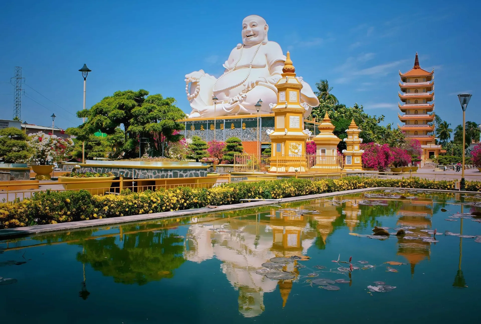Tour Mỹ Tho – Bến Tre 1 Ngày Từ TP.HCM – Chèo Xuồng Ba Lá & Miệt Vườn
