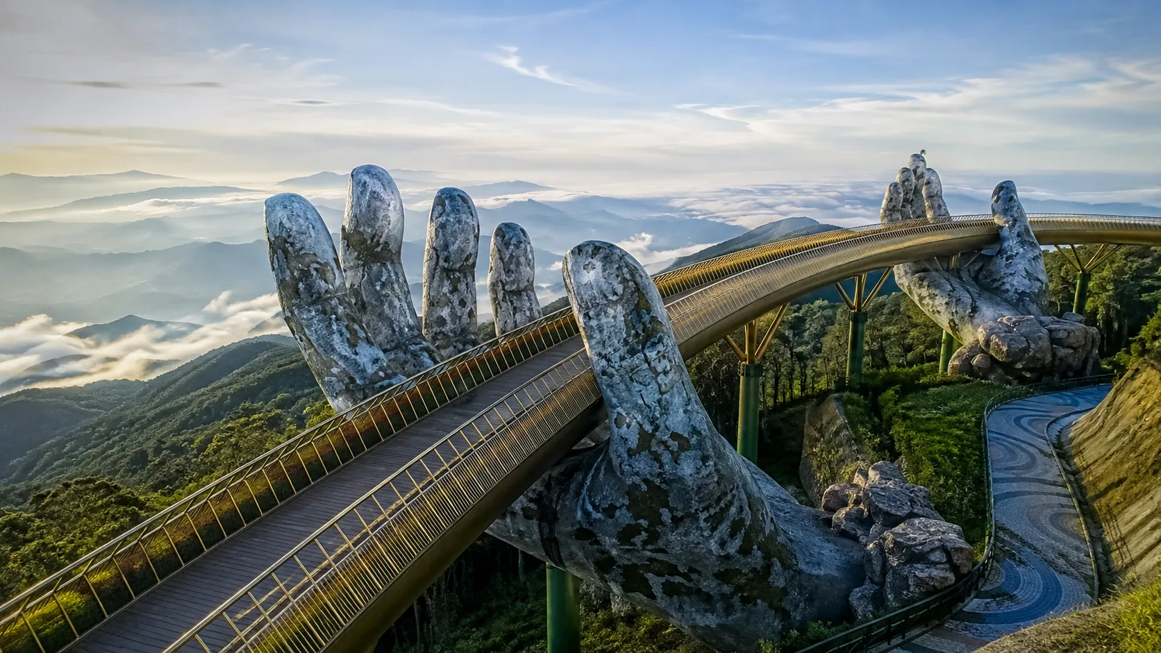 Ngày 7: Bà Nà Hills Hoặc Tự Do Đà Nẵng – Biển Mỹ Khê