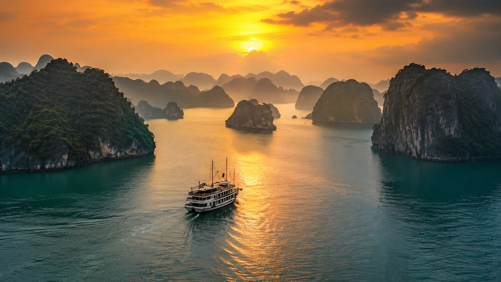 Tour Xuyên Việt 10 Ngày 9 Đêm Từ TP.HCM – Dấu Ấn Bắc Trung