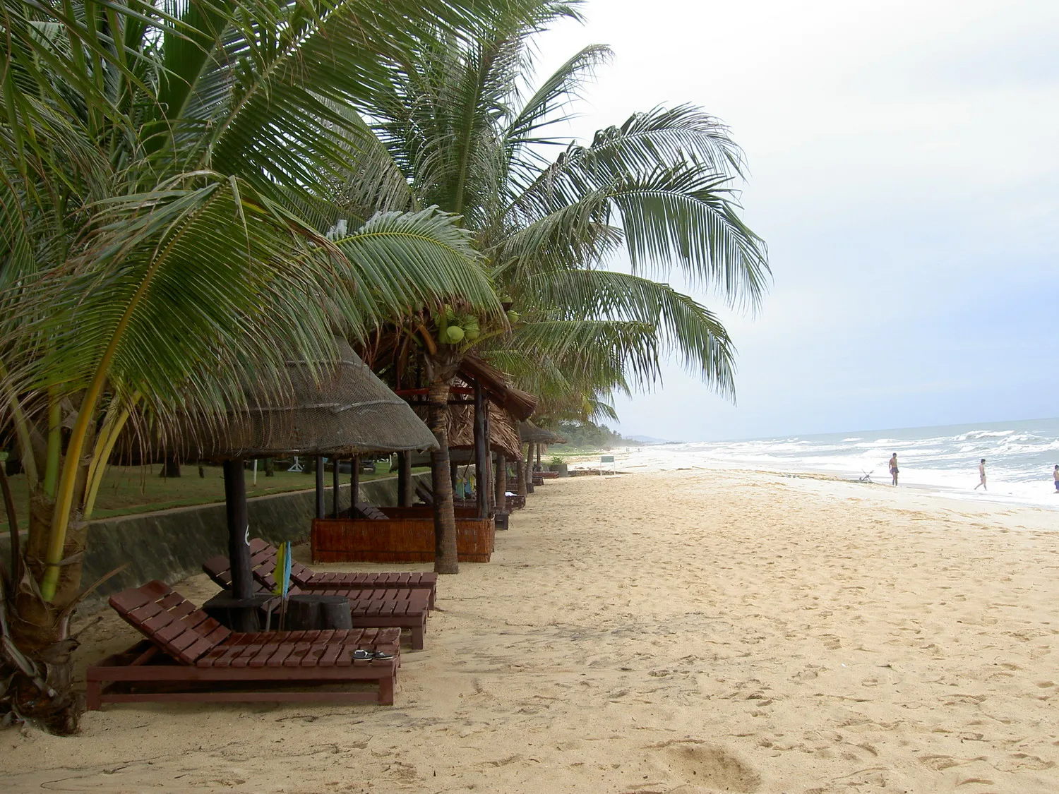 Day 10: Ho Chi Minh City – Phu Quoc – Grand World / Safari & VinWonders