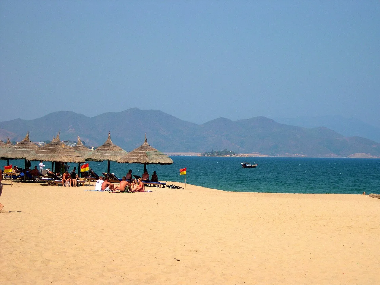 12-Day 11-Night Central & Southern Vietnam Tour from Ho Chi Minh City – Heritage, Coast & Highlands