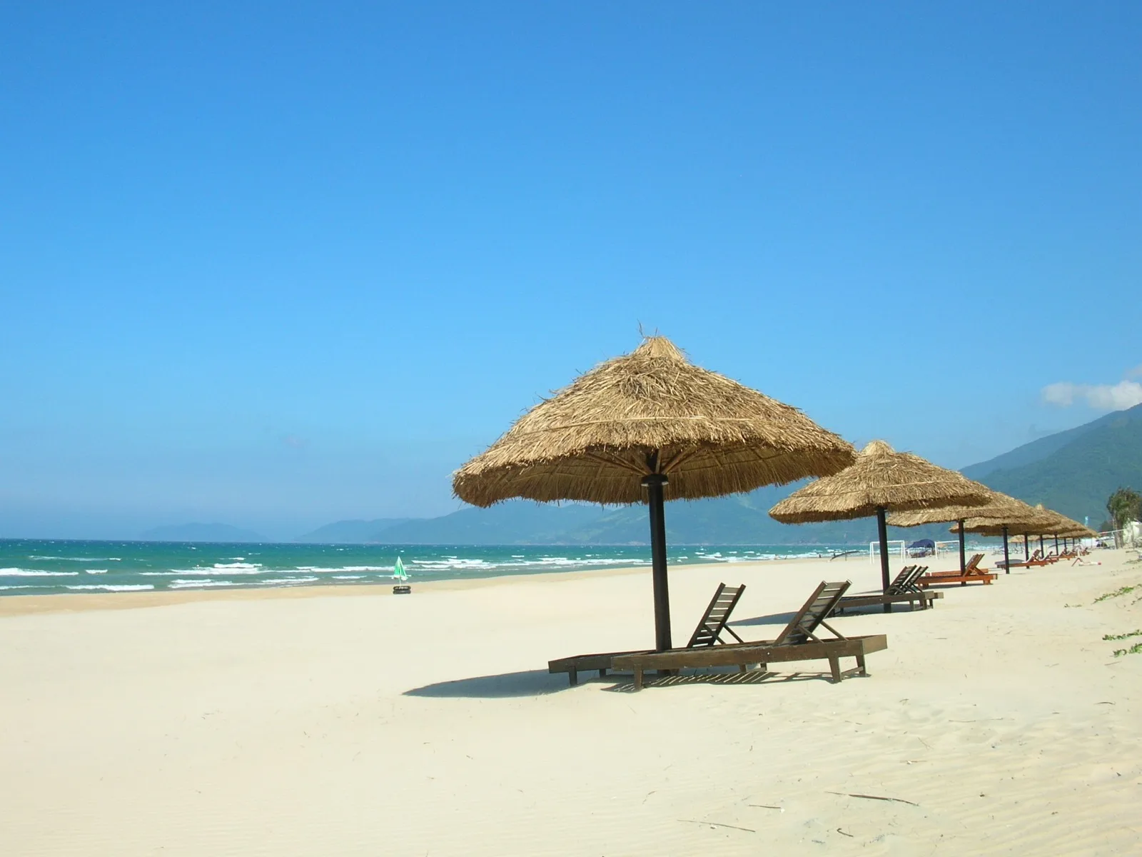 Tour Bắc – Trung Việt Nam 10 Ngày 9 Đêm Từ TP.HCM – Sapa, Hạ Long, Đà Nẵng & Huế