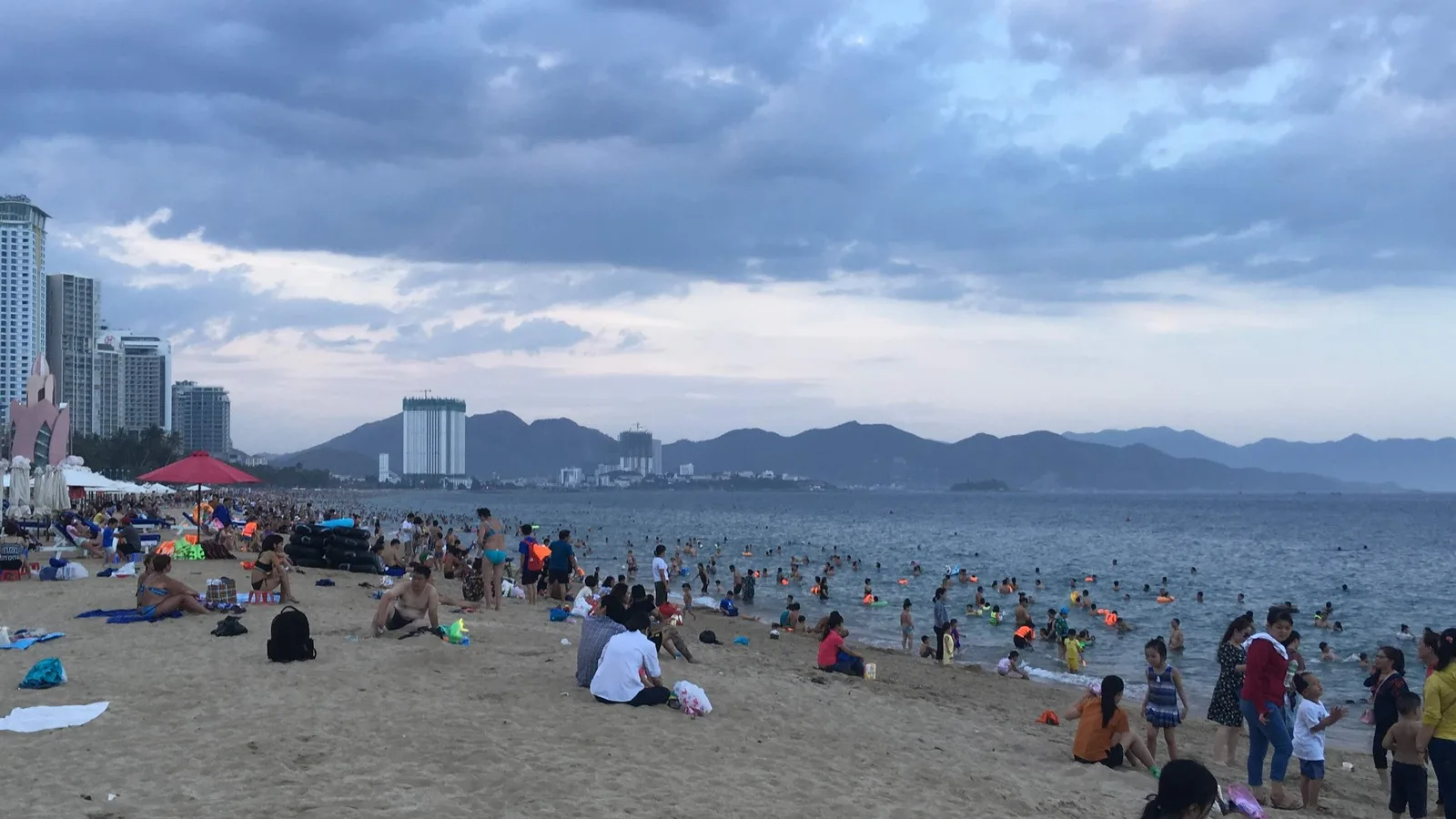 3-Day 2-Night Nha Trang Tour from Ho Chi Minh City – Hon Tre, 3 Islands & 5-Star Stay