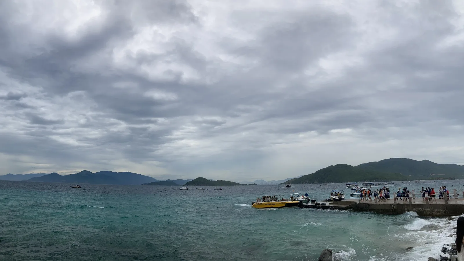3-Day 2-Night Nha Trang Tour from Ho Chi Minh City – Hon Tre, 3 Islands & 5-Star Stay