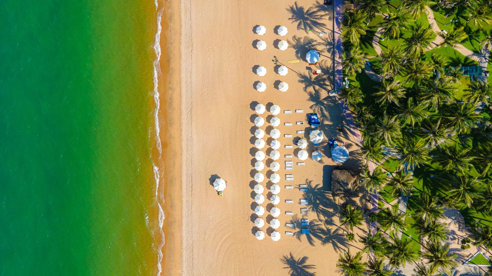 Nha Trang 4-Day 3-Night Tour from Ho Chi Minh City – 3 Islands, VinWonders & Hot Springs