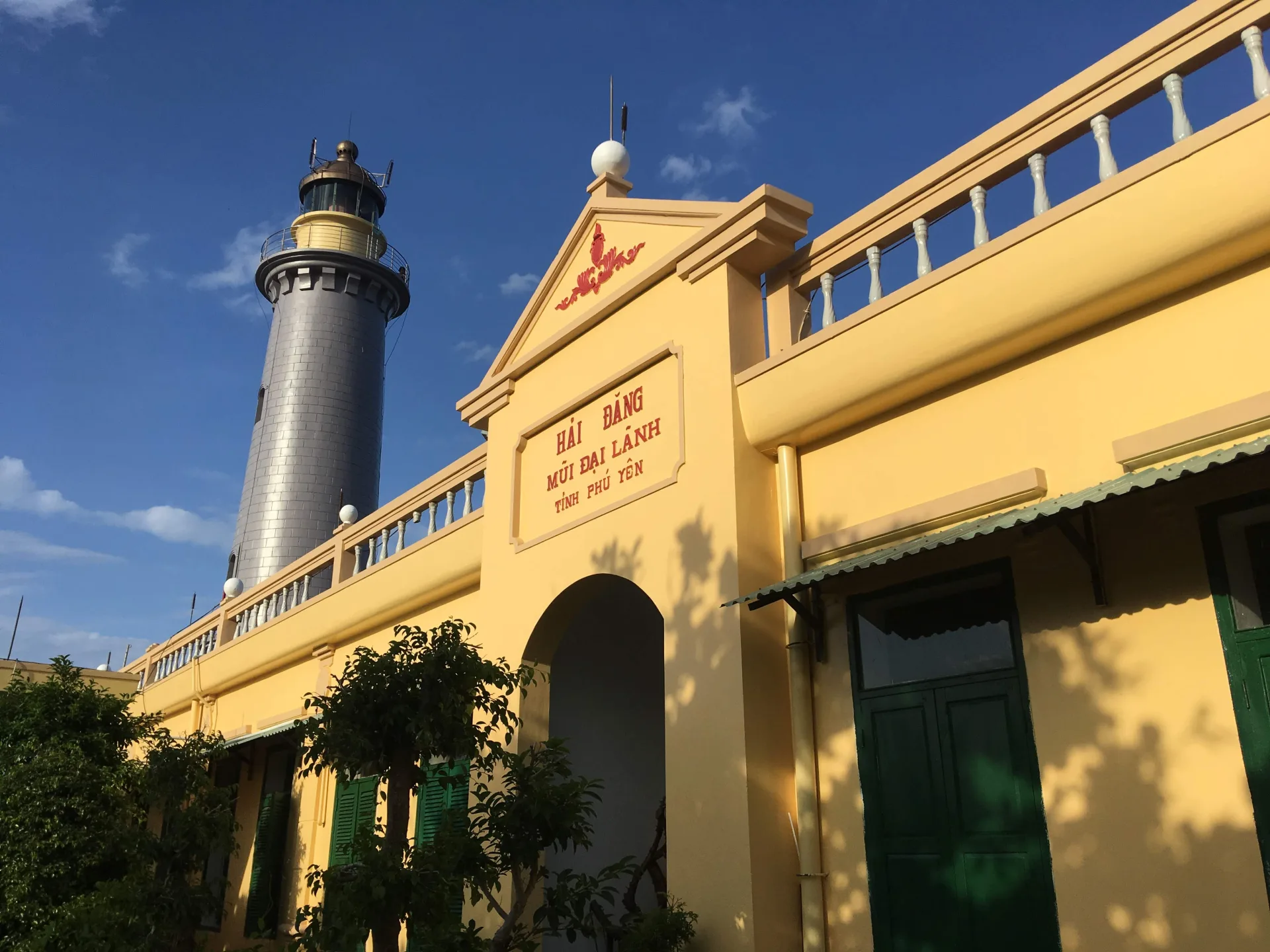 Day 2: Nha Trang – Bai Xep – Nghinh Phong – Mui Dien Lighthouse – Phu Yen
