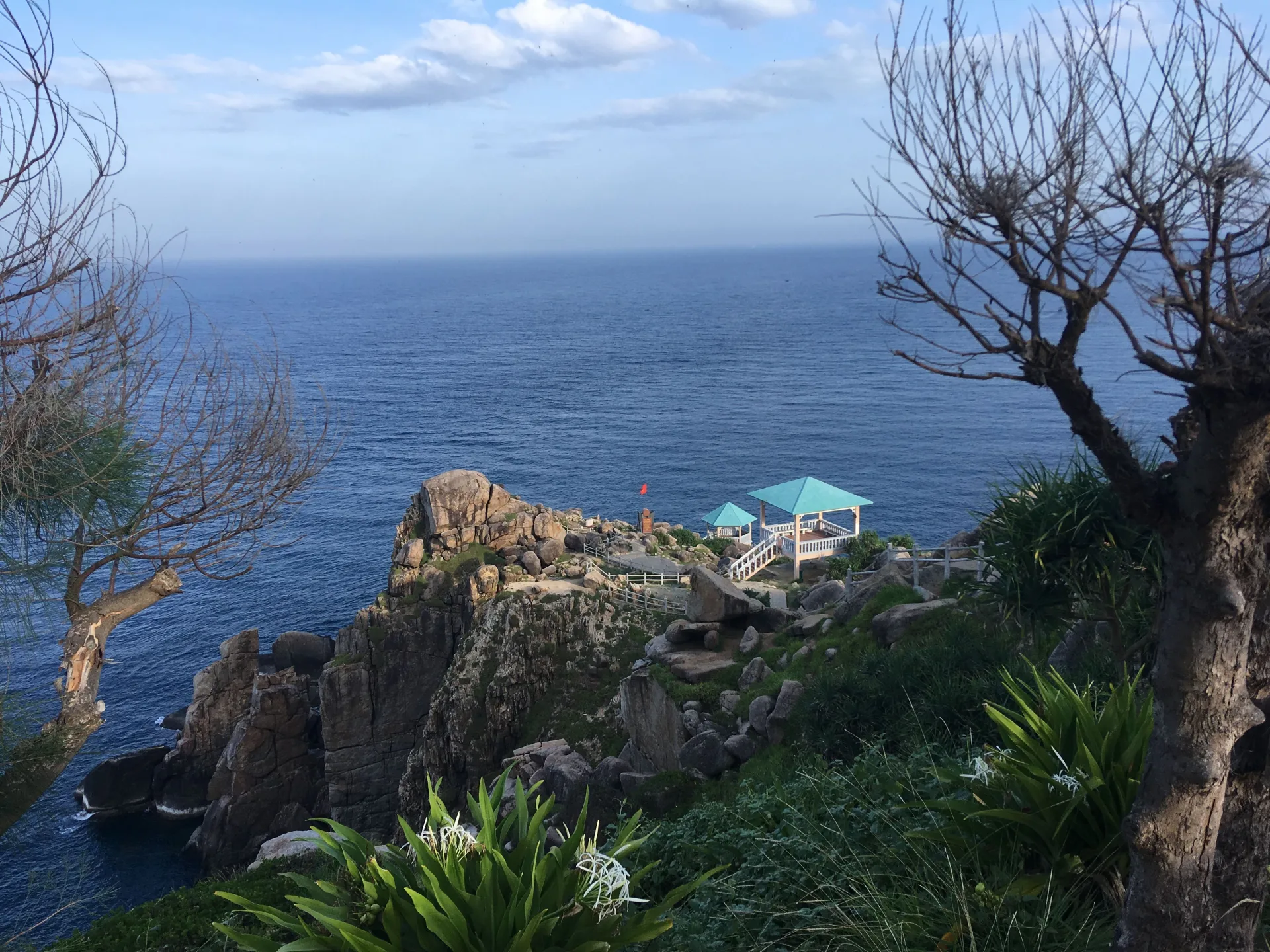 4-Day 3-Night Nha Trang & Phu Yen Tour from Ho Chi Minh City – Islands & Mui Dien