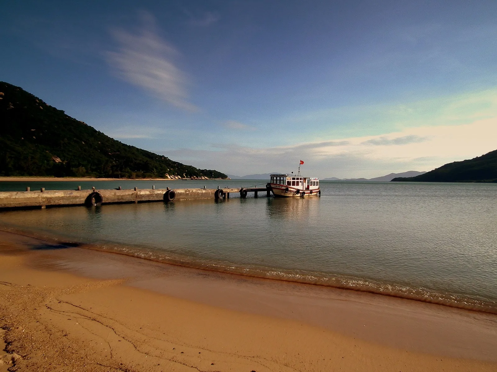 5-Day 4-Night Quy Nhon – Nha Trang Tour from Ho Chi Minh City – Ky Co, Eo Gio & Scenic Coastal Train