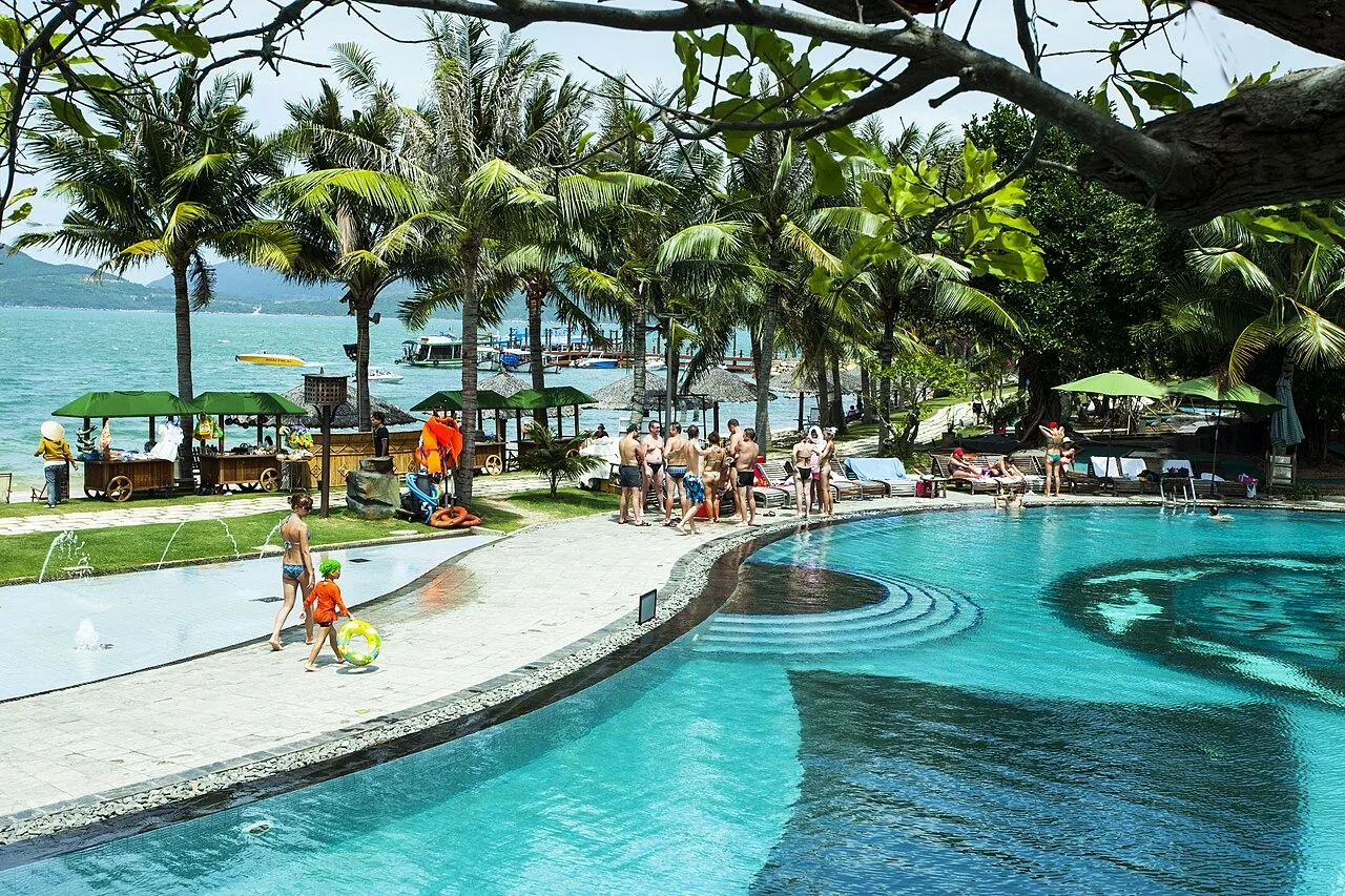 5-Day 4-Night Quy Nhon – Nha Trang Tour from Ho Chi Minh City – Ky Co, Eo Gio & Scenic Coastal Train