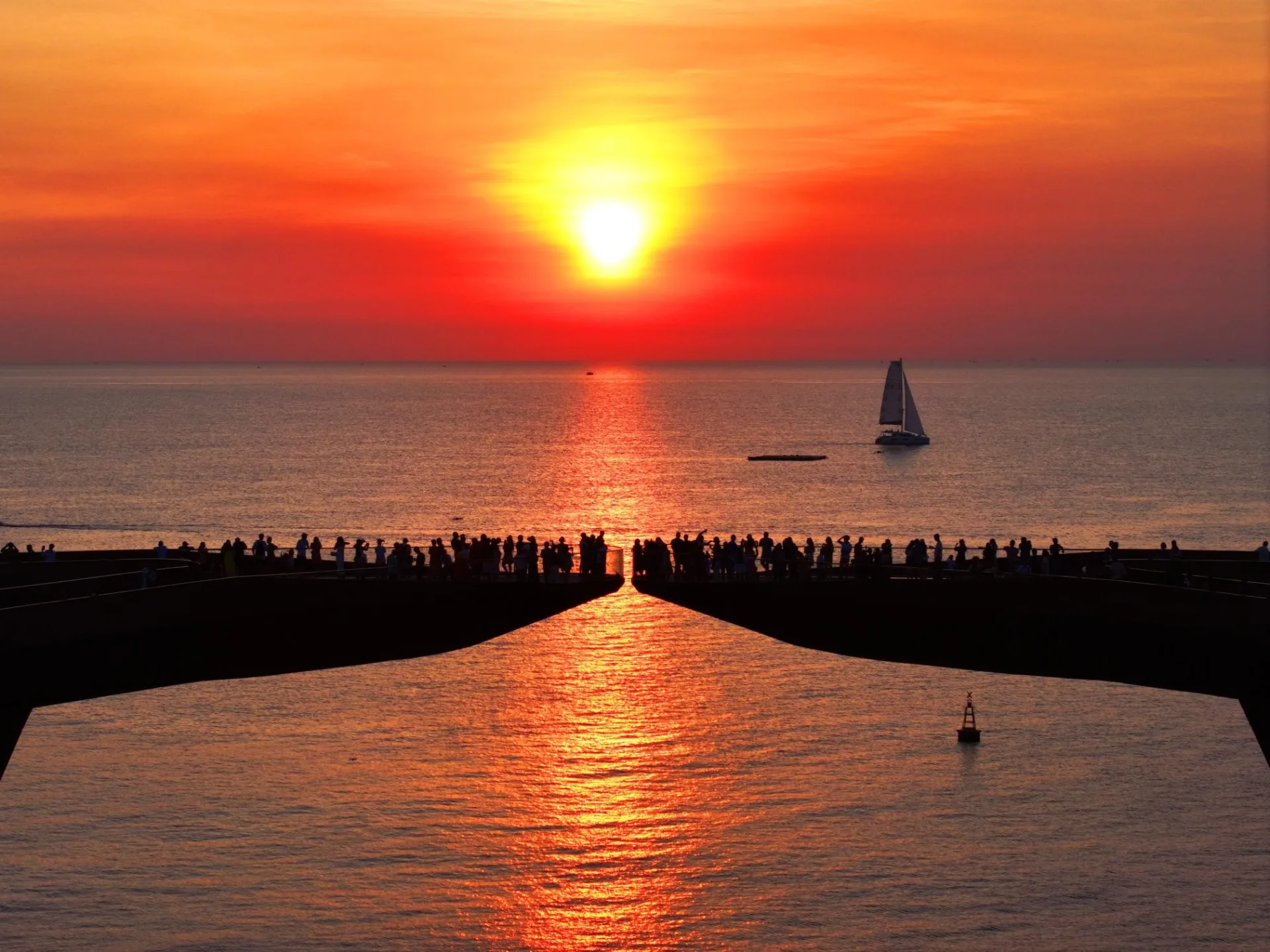 3-Day 2-Night Phu Quoc Tour from Ho Chi Minh City – Grand World, Three Islands & Hon Thom