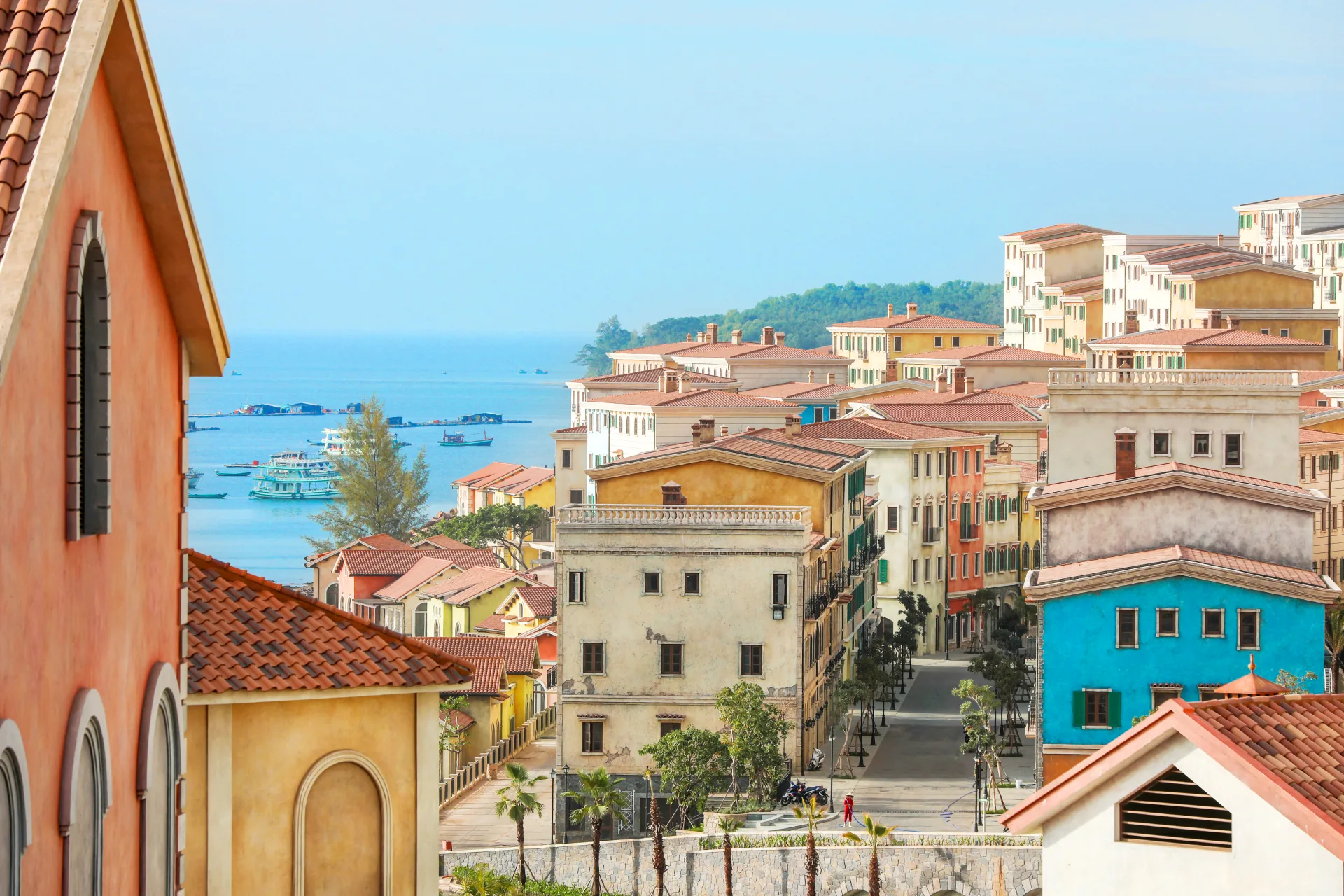 4-Day 3-Night Phu Quoc Tour from Ho Chi Minh City – Grand World, Three Islands & Hon Thom