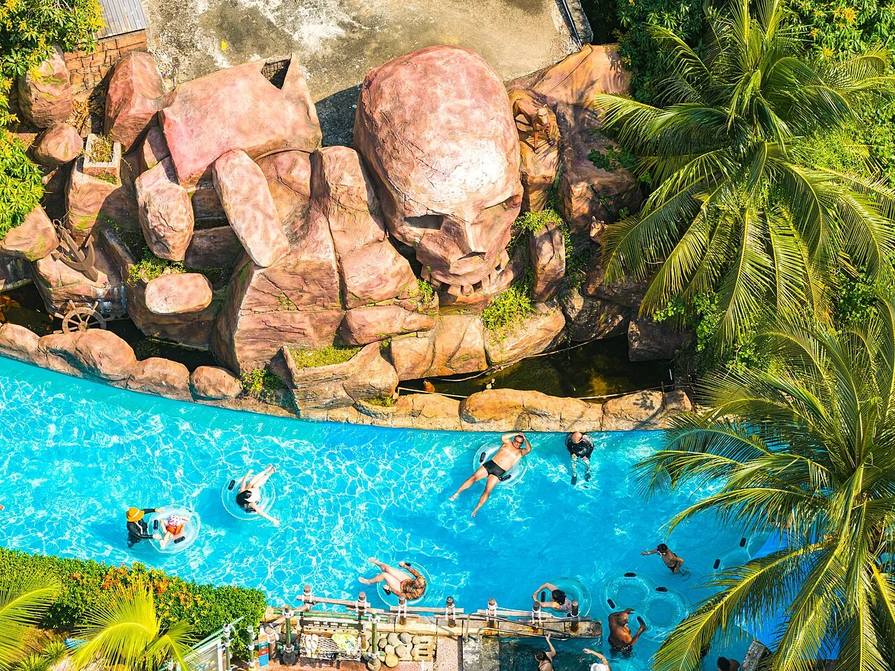 4-Day 3-Night Phu Quoc Tour from Ho Chi Minh City – Grand World, Three Islands & Hon Thom