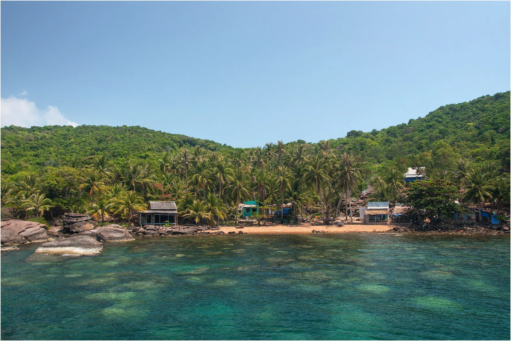 Day 2: An Thoi Archipelago – Three-Island Tour – Sunset Town