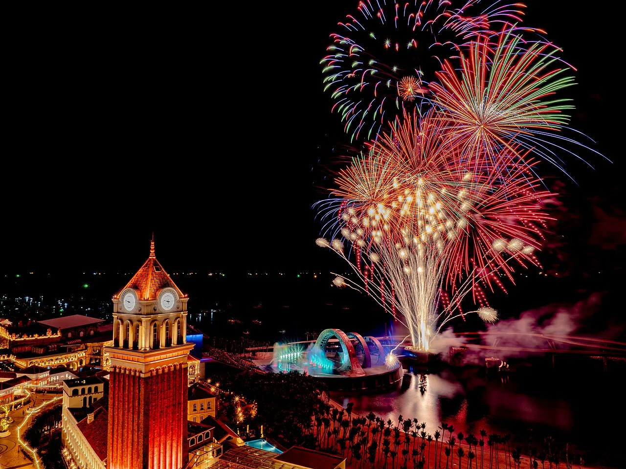 3-Day 2-Night Phu Quoc Tour from Hanoi – Grand World, 3 Islands & Hon Thom