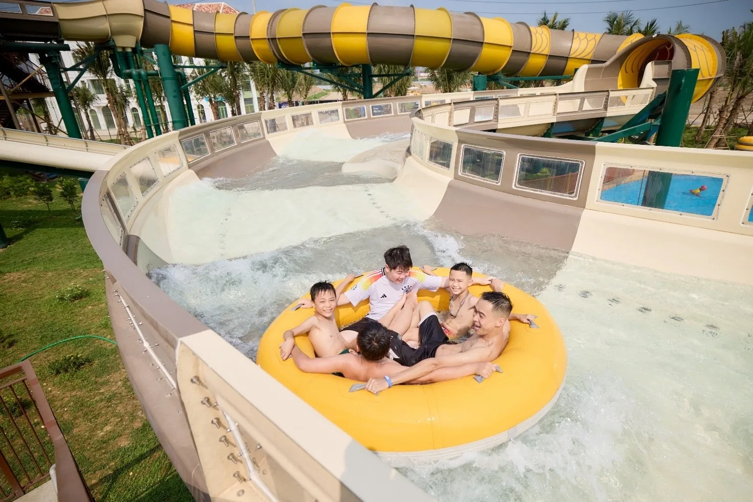 Thrill Water Slide Complex