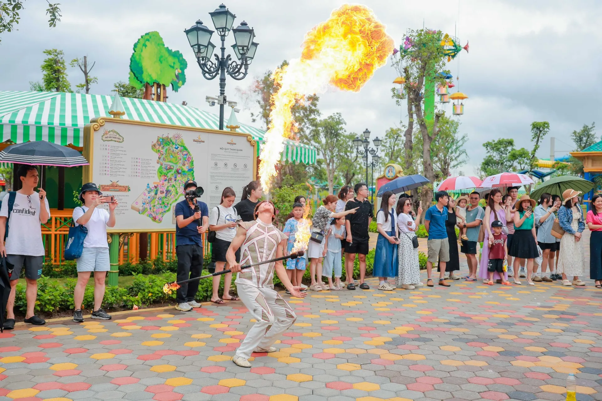 Quảng Trường Lễ Hội