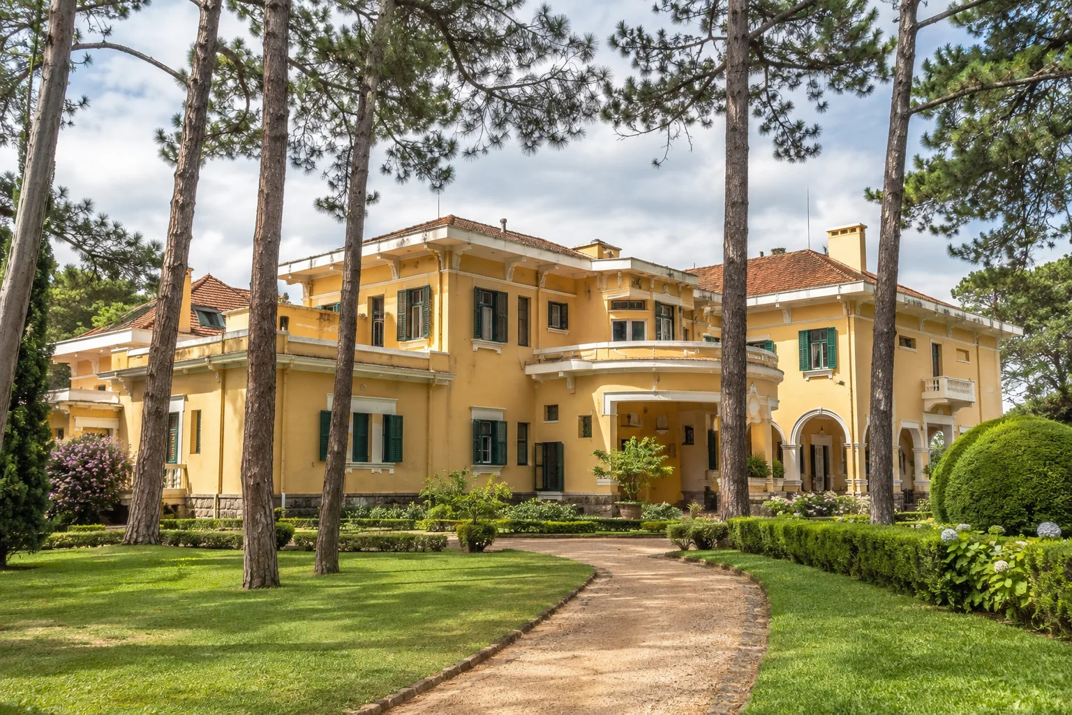 Da Lat – Whispering Pine Land 4 Days 3 Nights