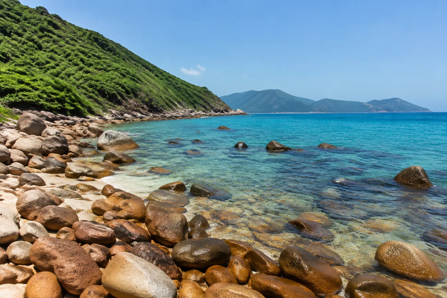Ghenh Rang Tien Sa Tourist Area