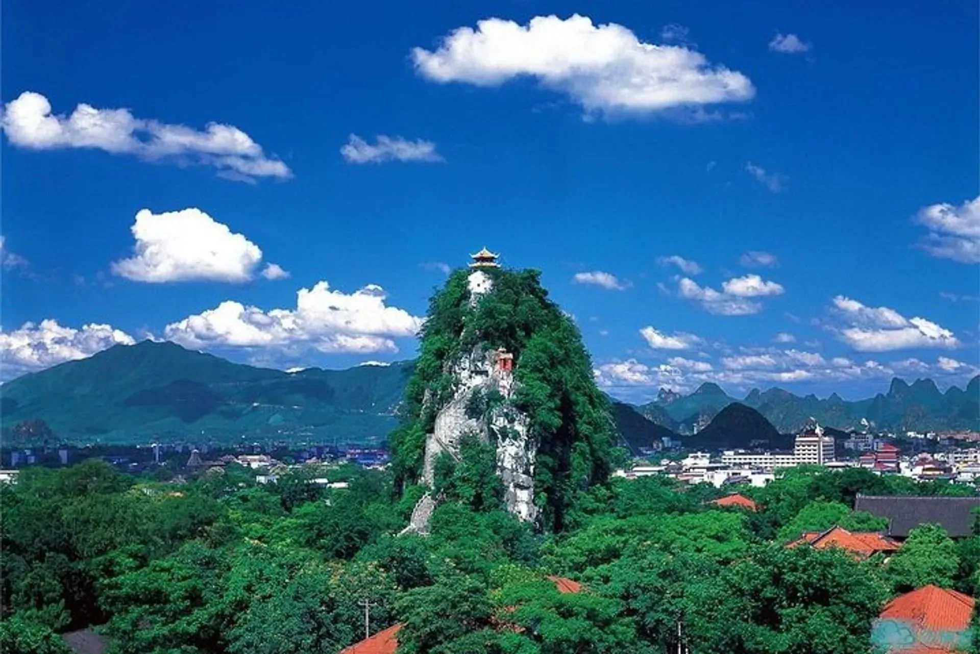 Fubo Hill – Tower Hill Travel Photography Experience