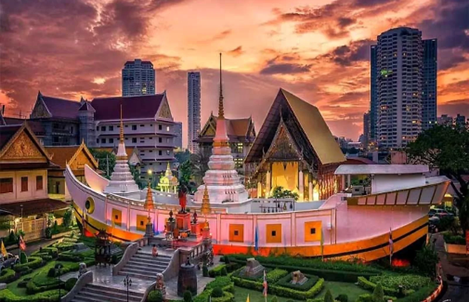 Hanoi – Bangkok – Pattaya – Jomtien Beach – Nong Nooch – Baiyoke Sky – Hanoi 5D4N