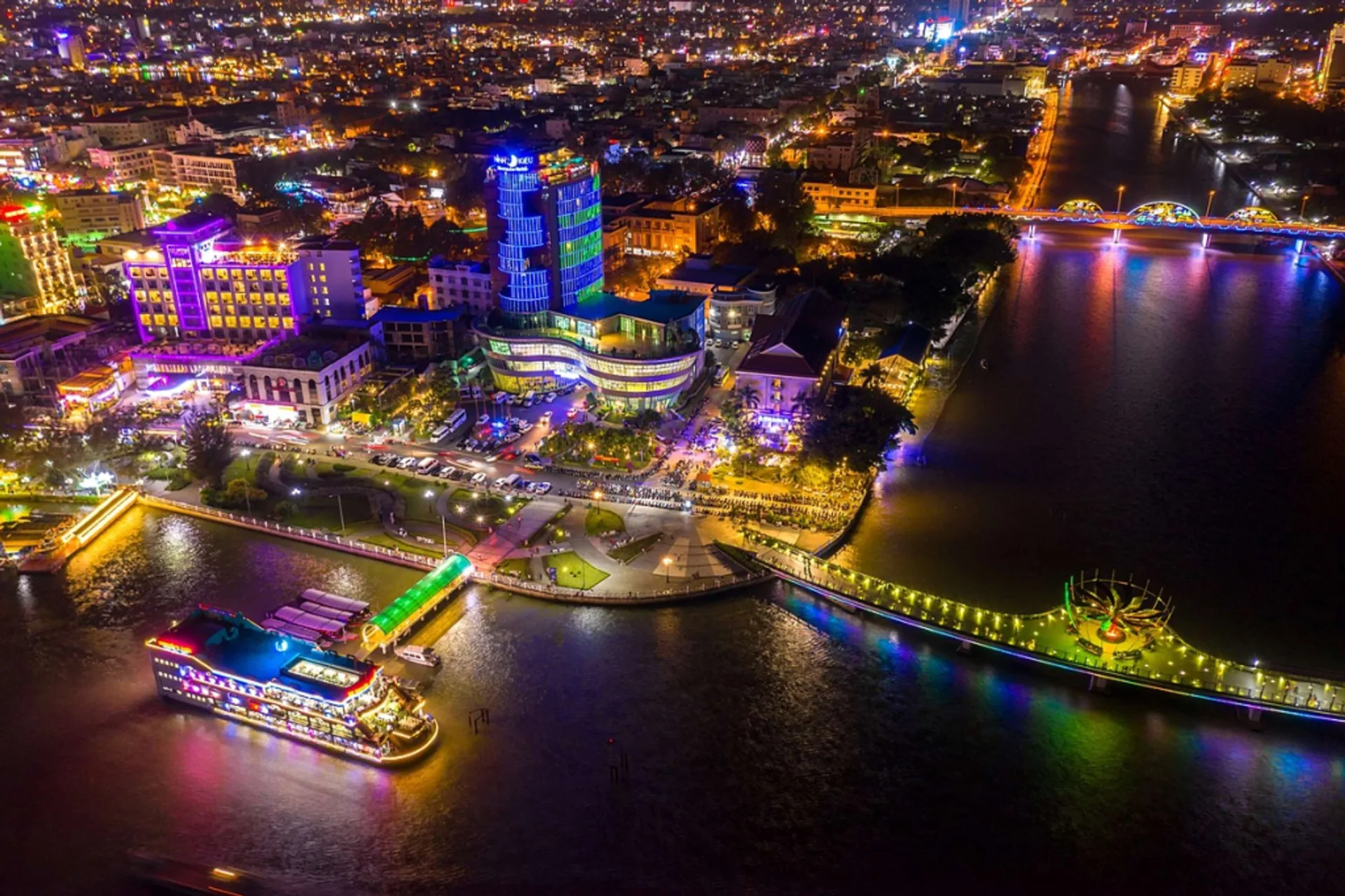 Can Tho – Hau River Dinner Cruise