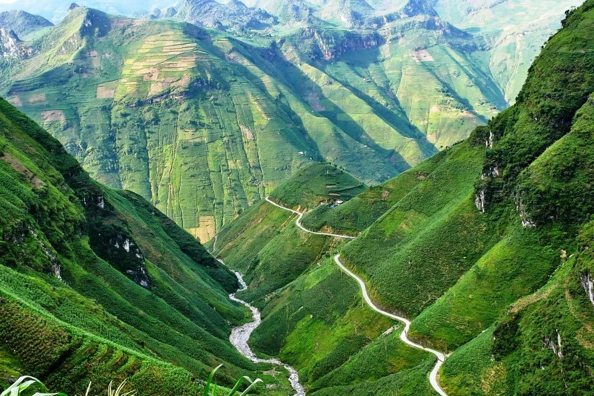 Ma Pi Leng Pass – Nho Que River – Tu San Canyon – Dong Van