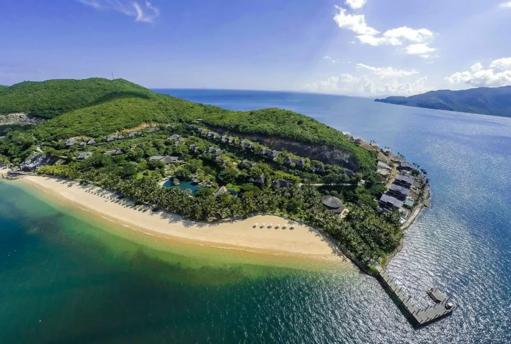 Mini 3-Island Tour: Mini Beach – Fishing Village – Hon Tam