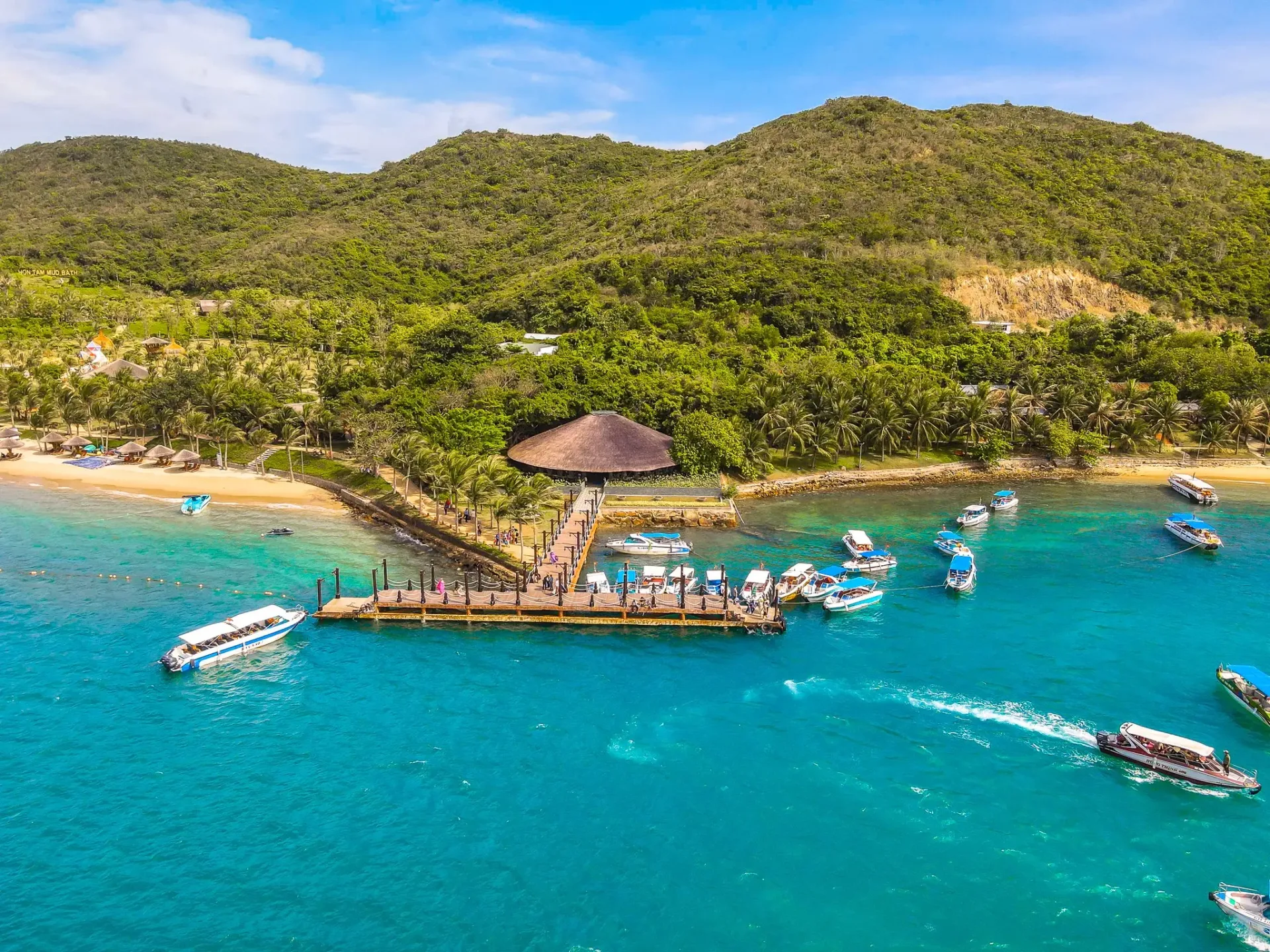 Mini 3-Island Tour: Mini Beach – Fishing Village – Hon Tam