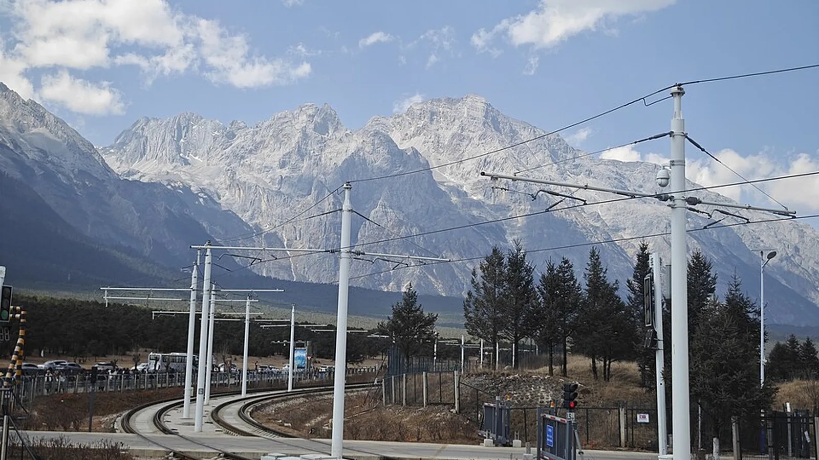 Jade Dragon Snow Mountain – Yunshanping 
