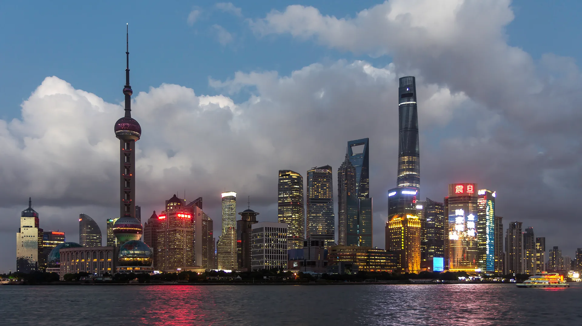 Beijing – Wuzhen – Hangzhou – Shanghai 7D6N