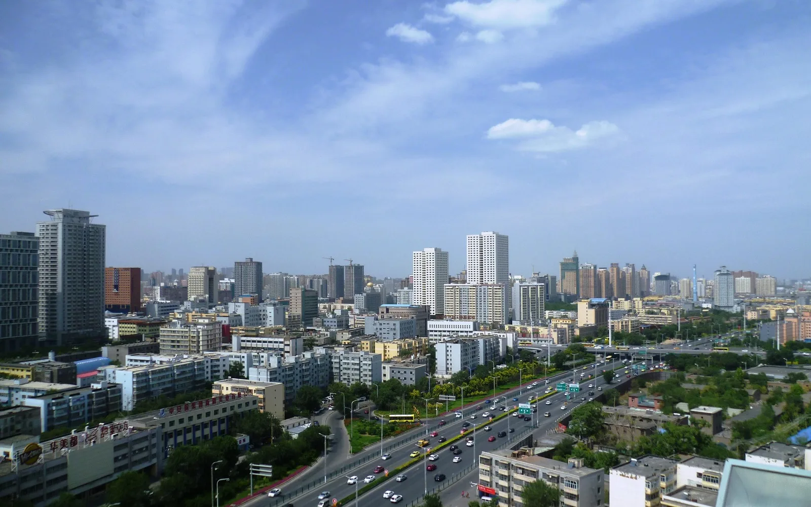 Urumqi – Hanoi