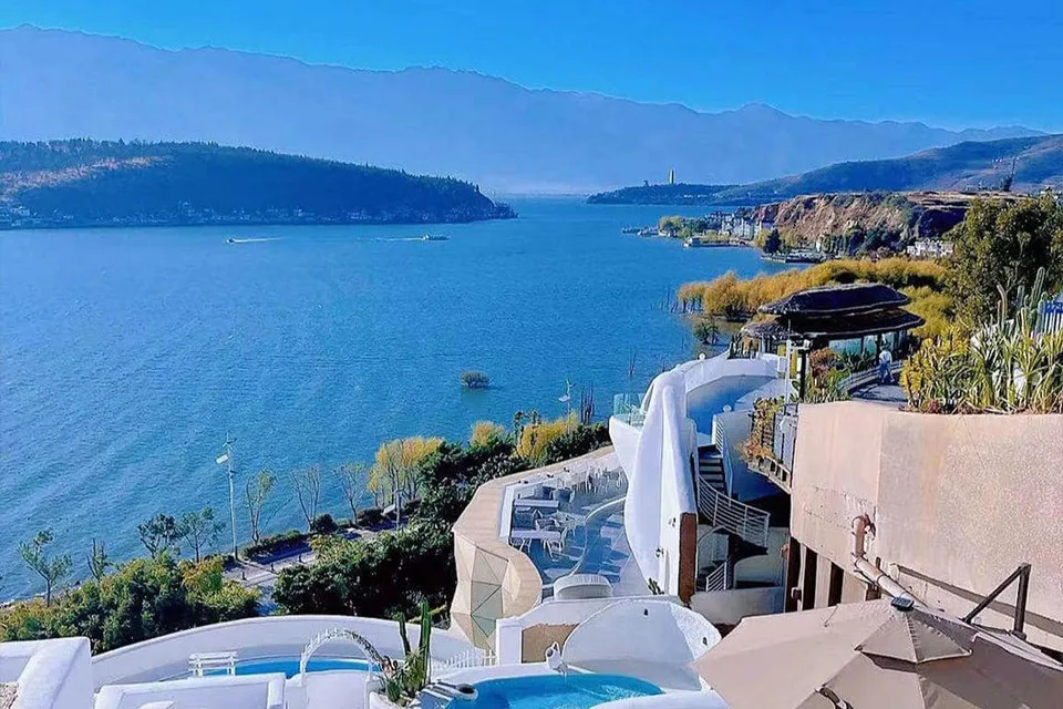 Dali Santorini