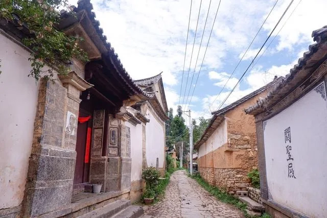 Hanoi – Hekou – Dali – Kunming 5D4N – No Shopping